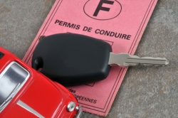 Permis de conduire : restitution de points au terme d’un délai de six mois et infraction commise avant le début de ce délai 